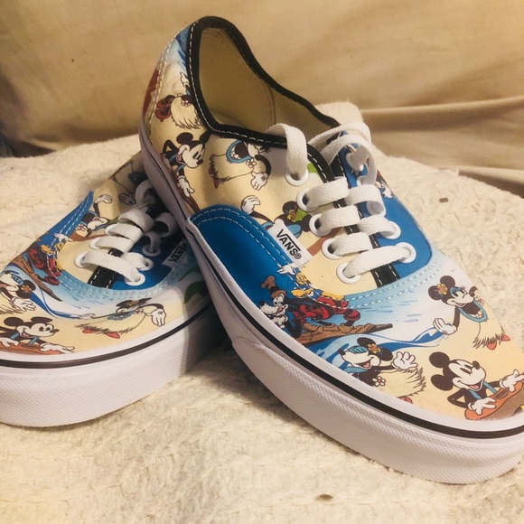 vans beach shoes